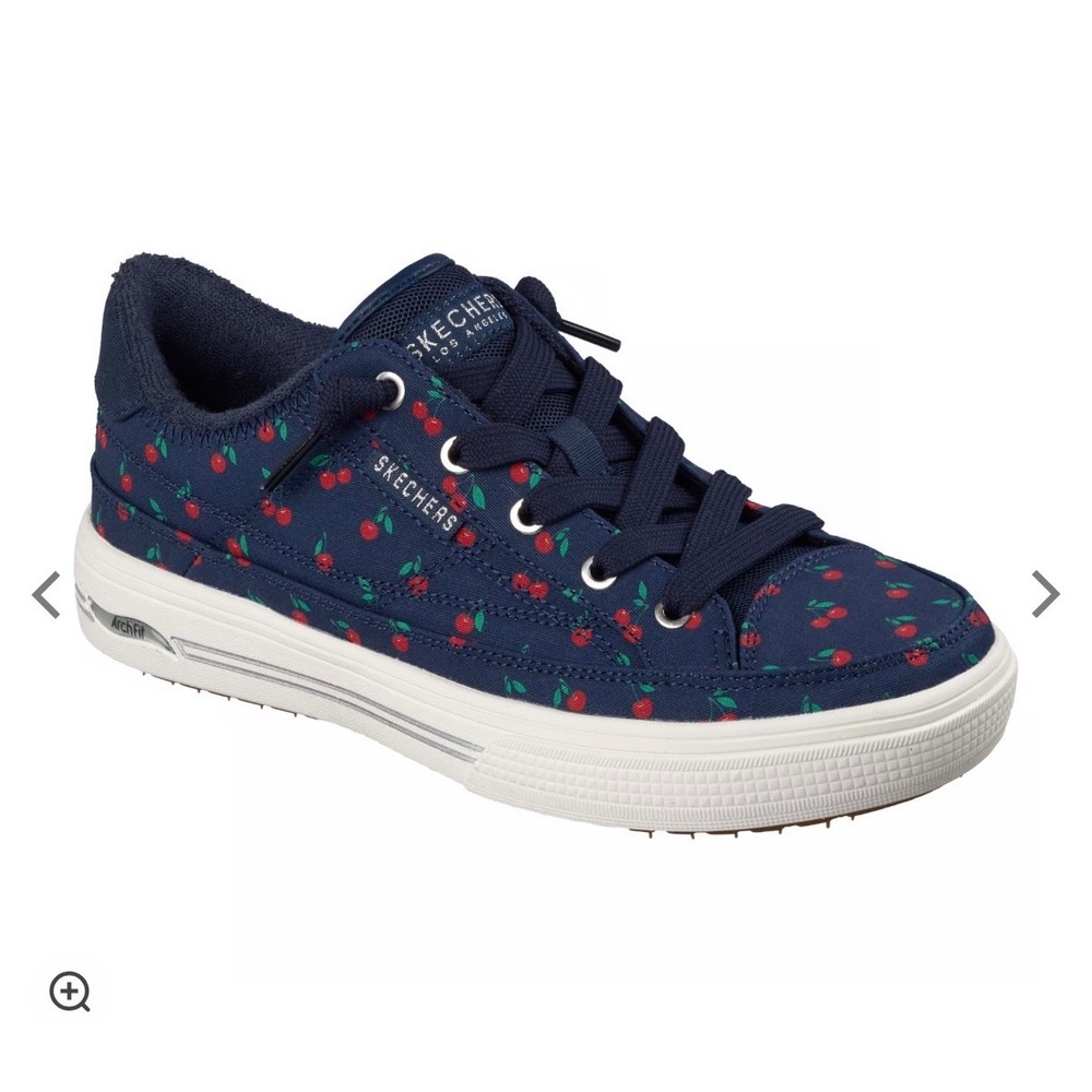 Skechers Women's Arch Fit Arcade – Print Powa Sneakers Navy/Red Cherries – 8.5